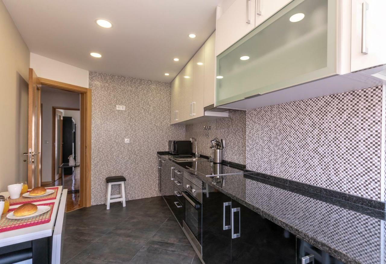 Like-Home-T3 Apt-Campolide, Near Amoreiras Mall Lizbona Zewnętrze zdjęcie