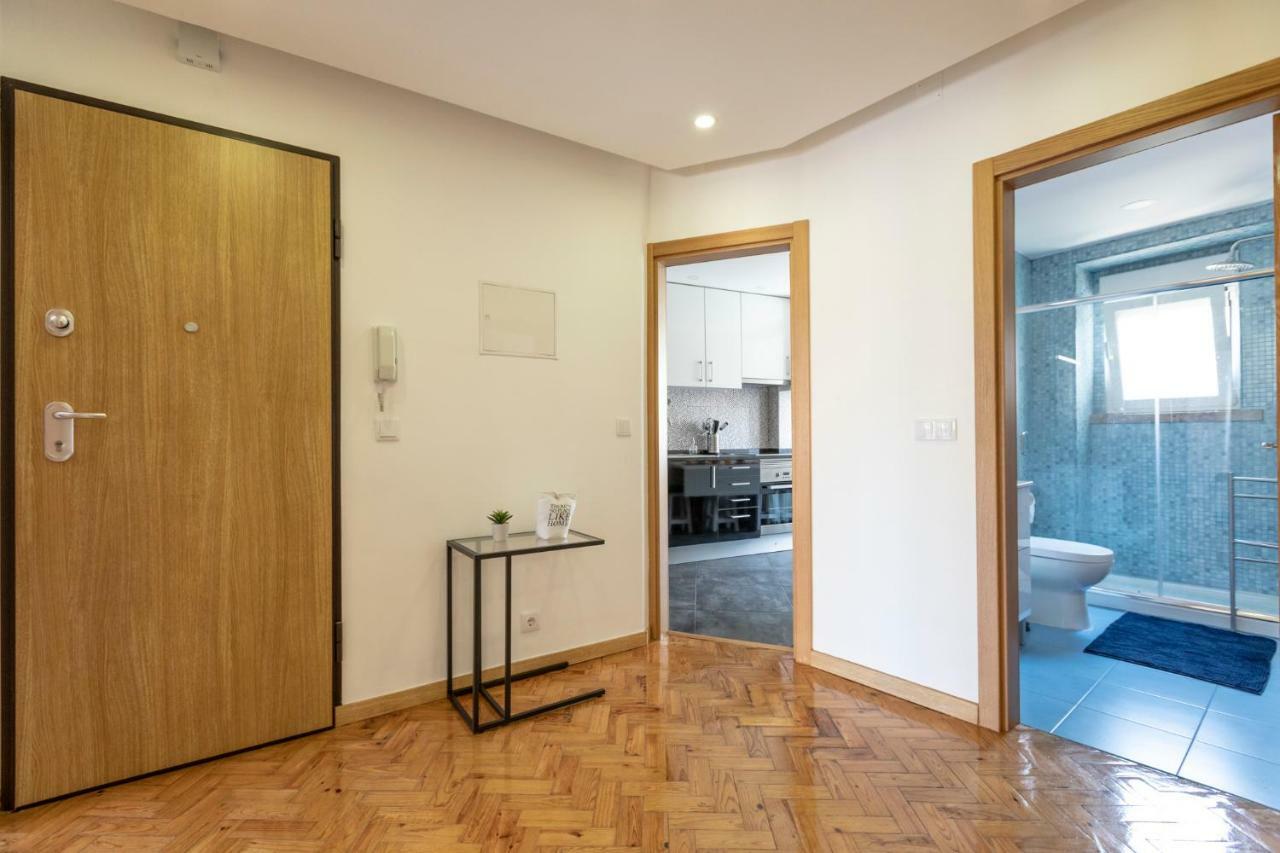 Like-Home-T3 Apt-Campolide, Near Amoreiras Mall Lizbona Zewnętrze zdjęcie