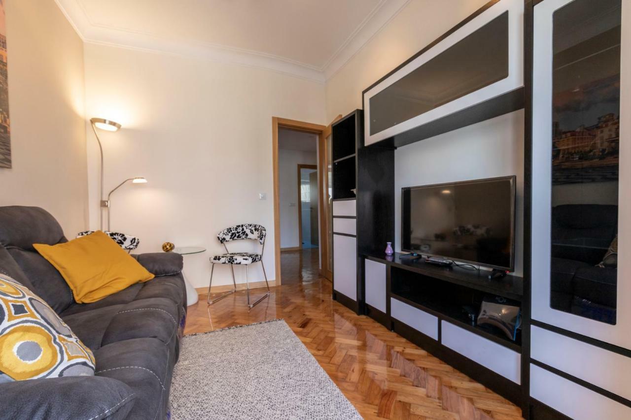 Like-Home-T3 Apt-Campolide, Near Amoreiras Mall Lizbona Zewnętrze zdjęcie